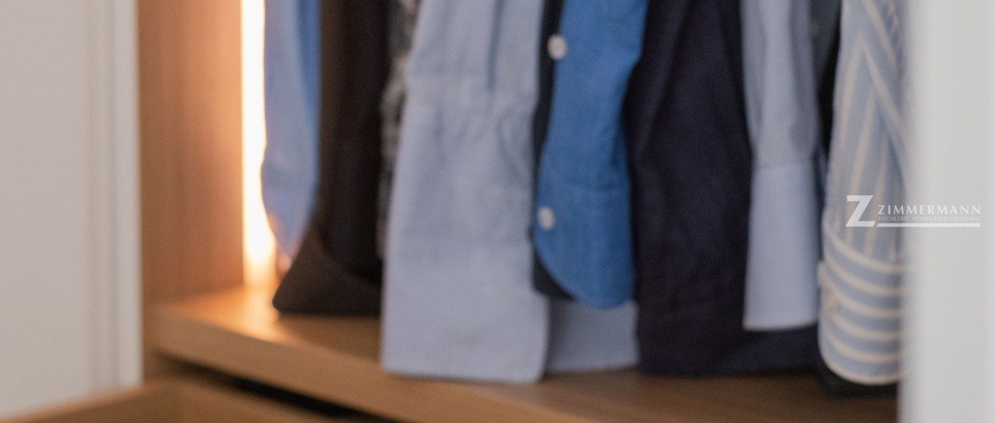 tischlerei-zimmermann-ankleidezimmer-kleider-organisation-schublade