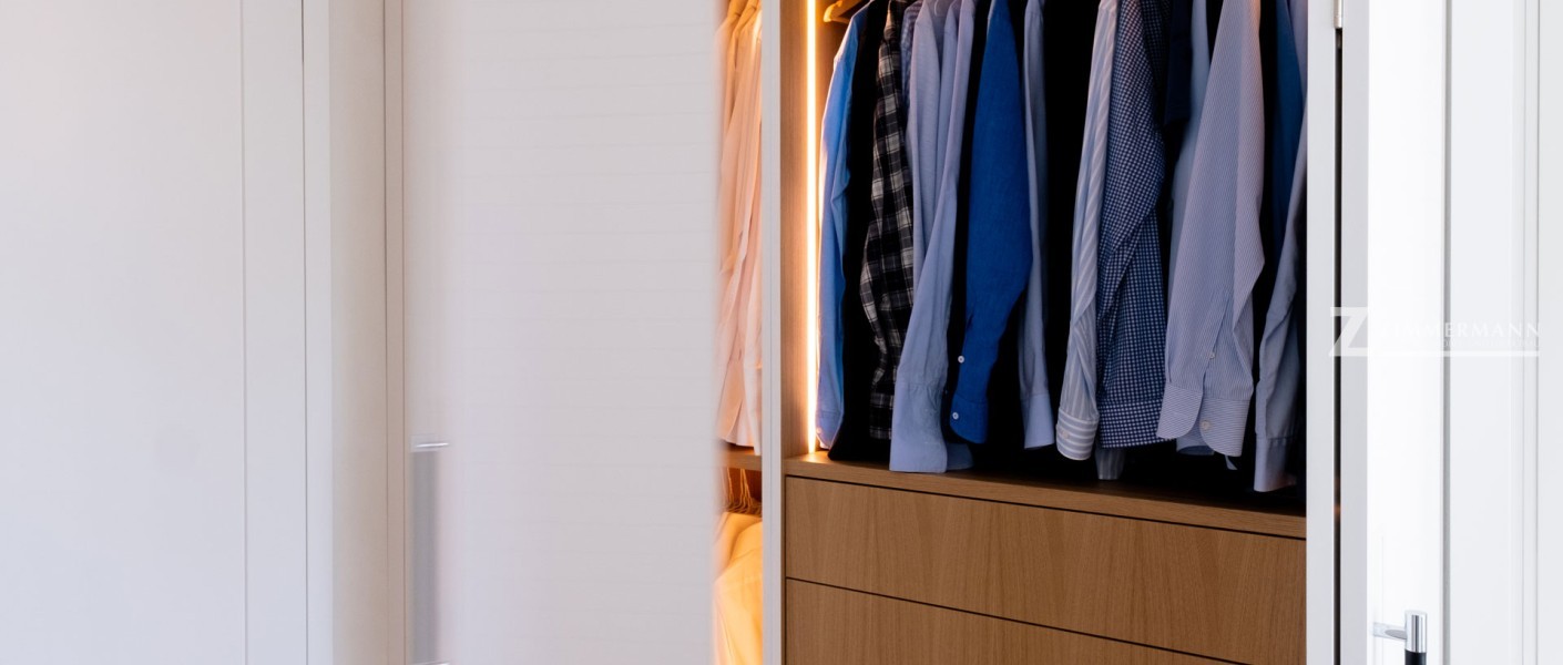 tischlerei-zimmermann-ankleidezimmer-kleidung-schubladen-organisation