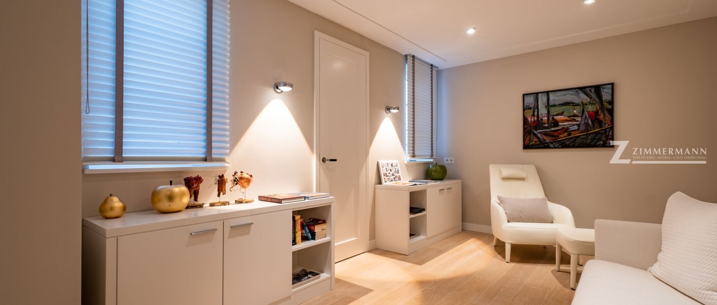 tischlerei-zimmermann-gastewohnung-schubladen-regale