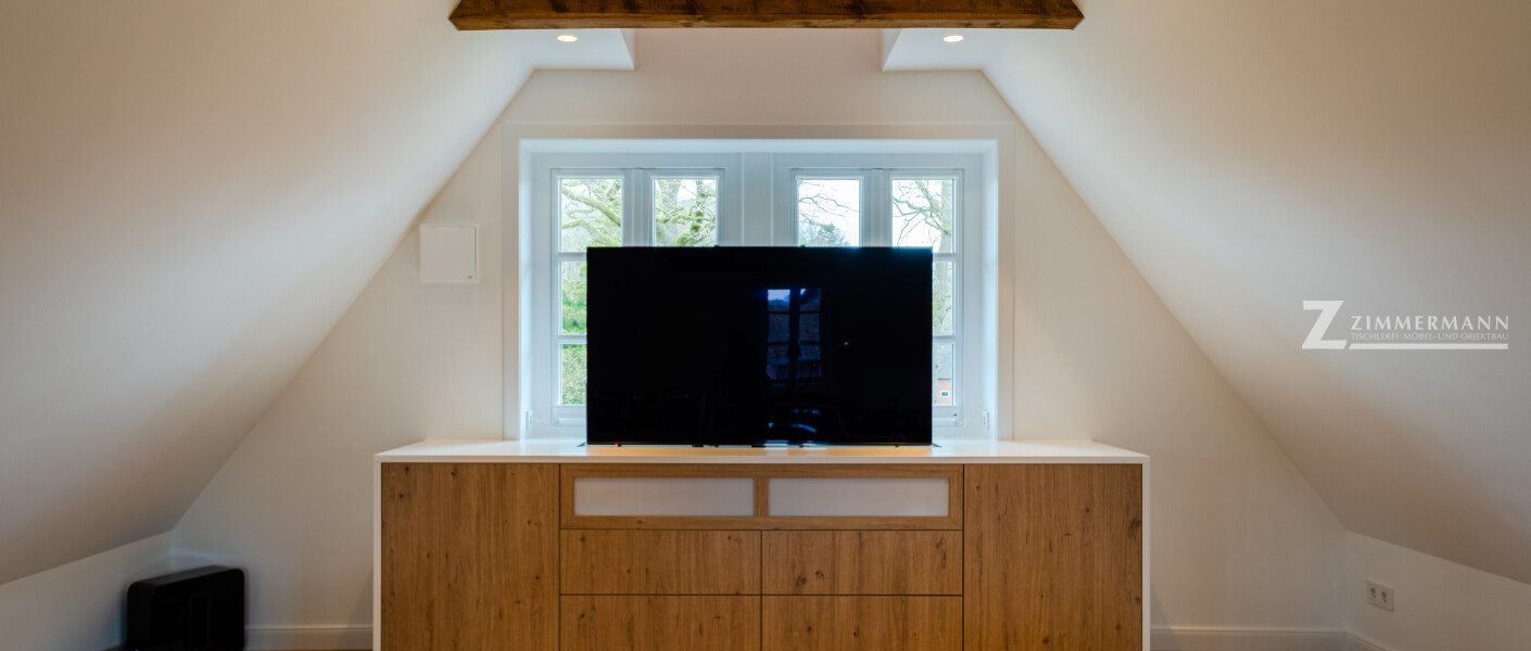 tischlerei-zimmermann-harmstorf-fenster-wohnwand-fernsehen
