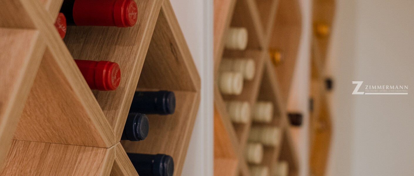 tischlerei-zimmermann-harmstorf-wandregale-organisation-weinschrank