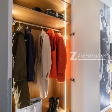 tischlerei-zimmermann-moebelbau-garderobe-beleuchtung