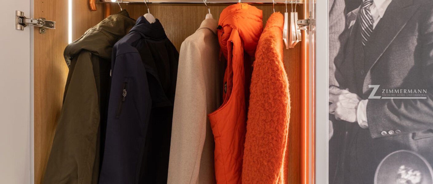 tischlerei-zimmermann-moebelbau-garderobe-beleuchtung-1