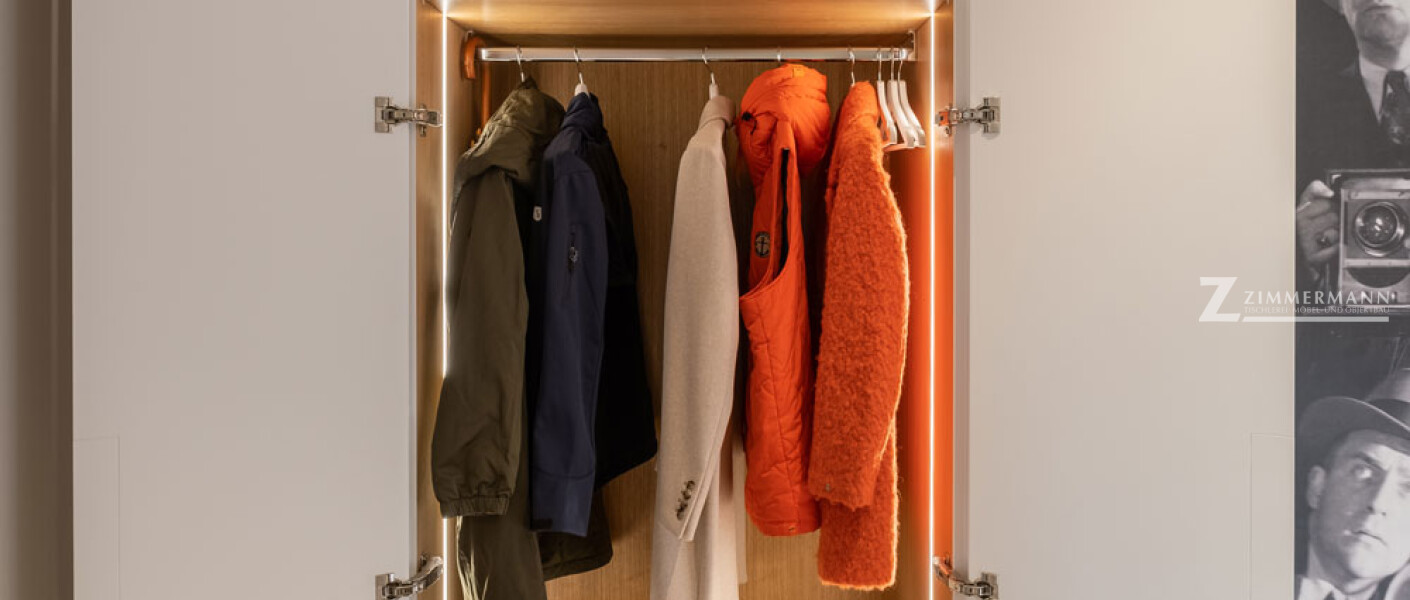tischlerei-zimmermann-moebelbau-garderobe-beleuchtung-3