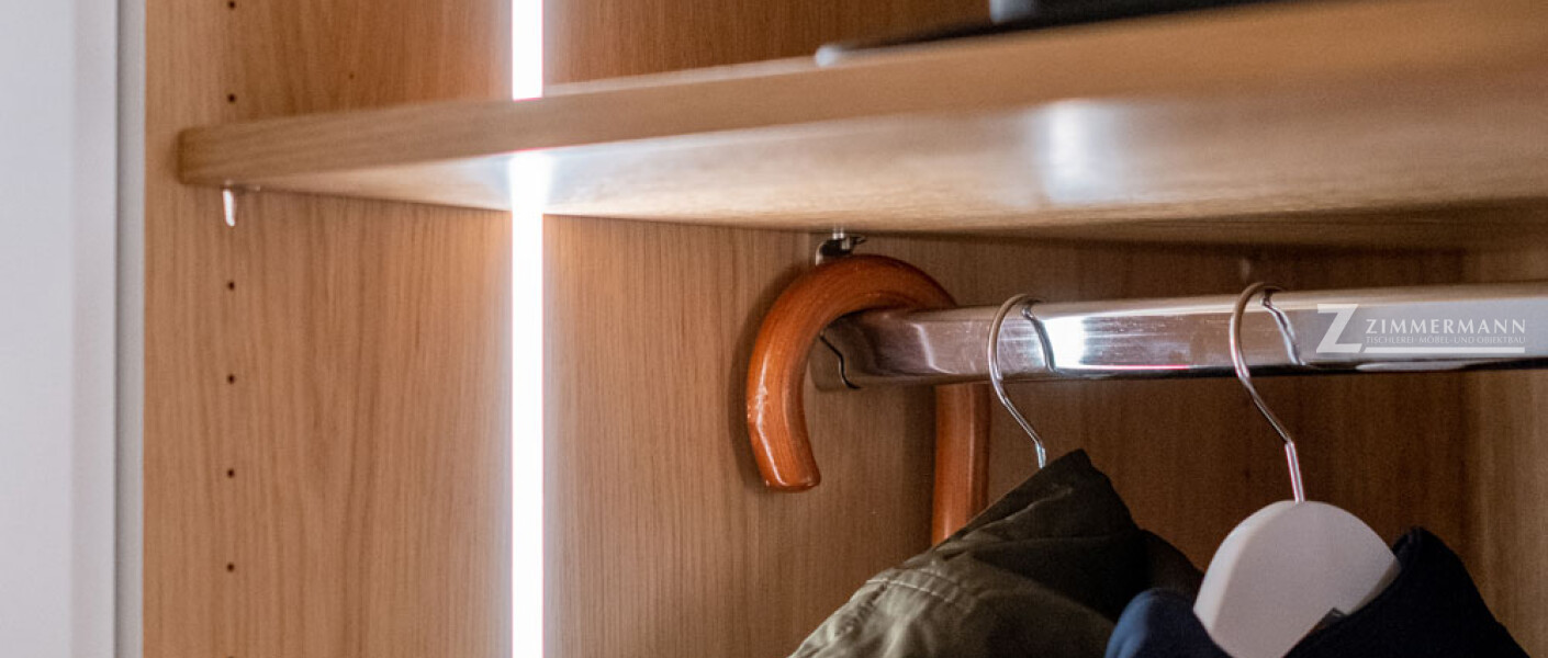 tischlerei-zimmermann-moebelbau-garderobe-beleuchtung-8