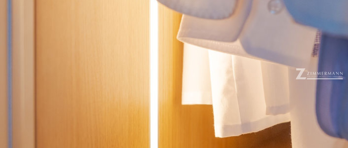 tischlerei-zimmermann-schlafzimmer-einrichtung-schrank-schrankbeleuchtung-innen