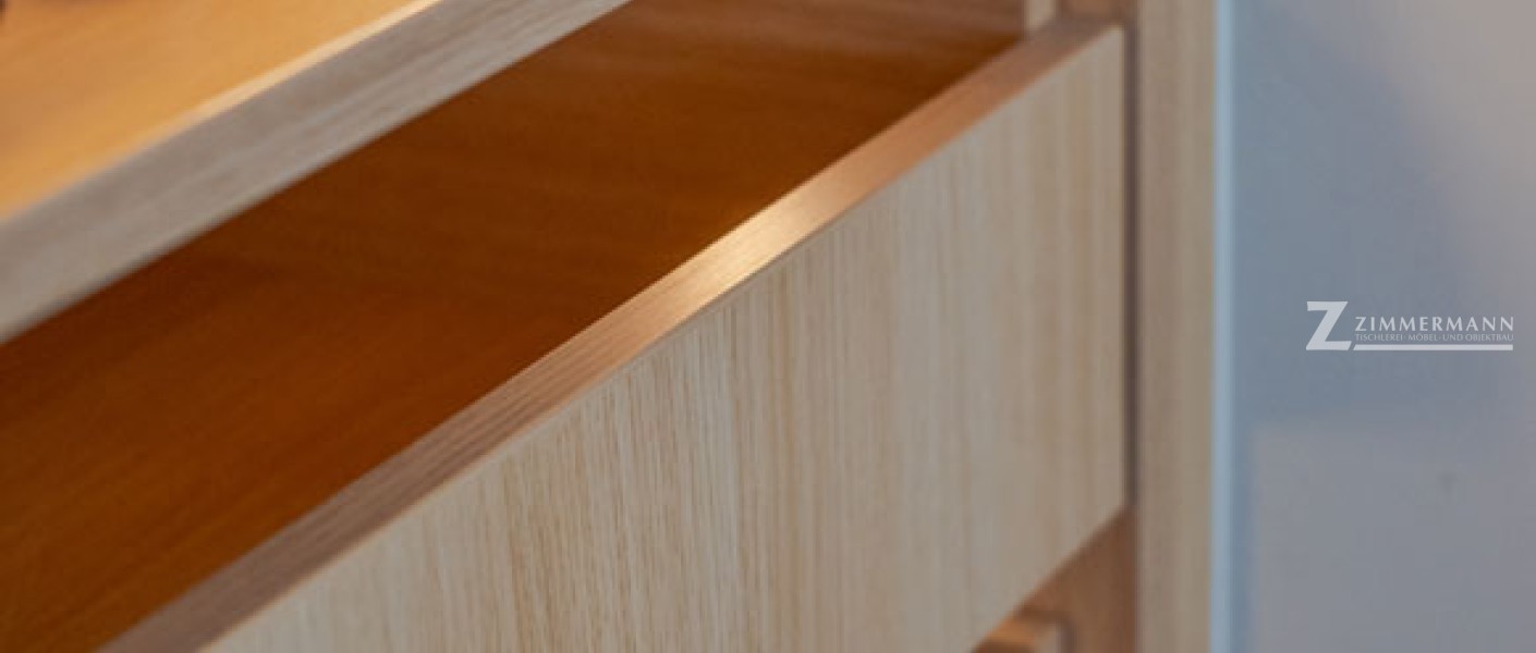tischlerei-zimmermann-schlafzimmer-einrichtung-schrank-schrankbeleuchtung-innen-4