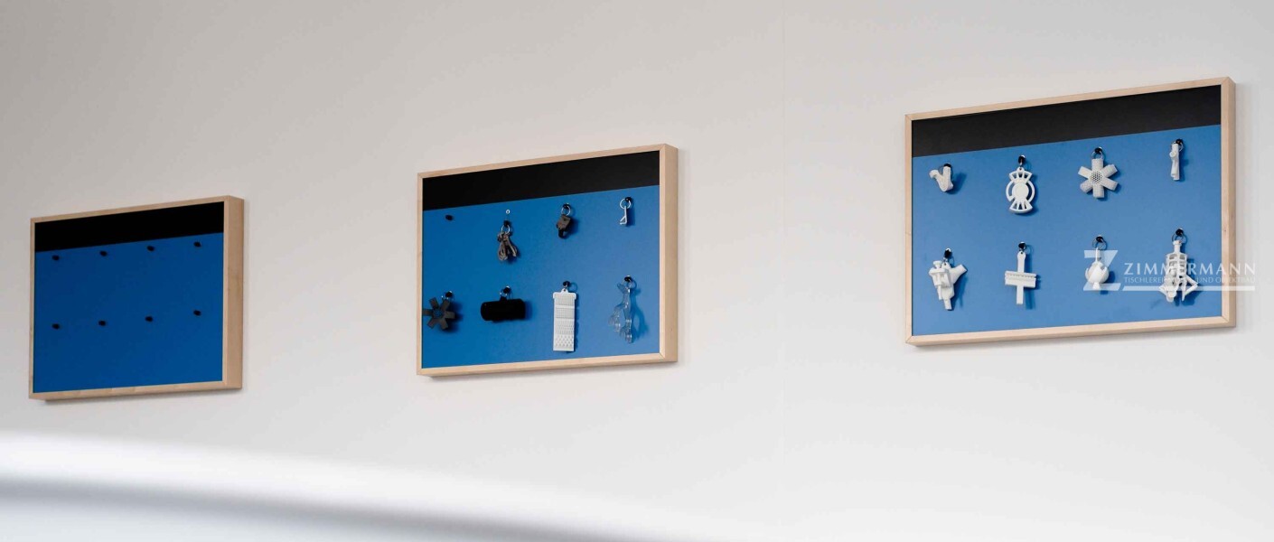 tischlerei-zimmermann-praesentationsrahmen-fuer-messen-blau-9