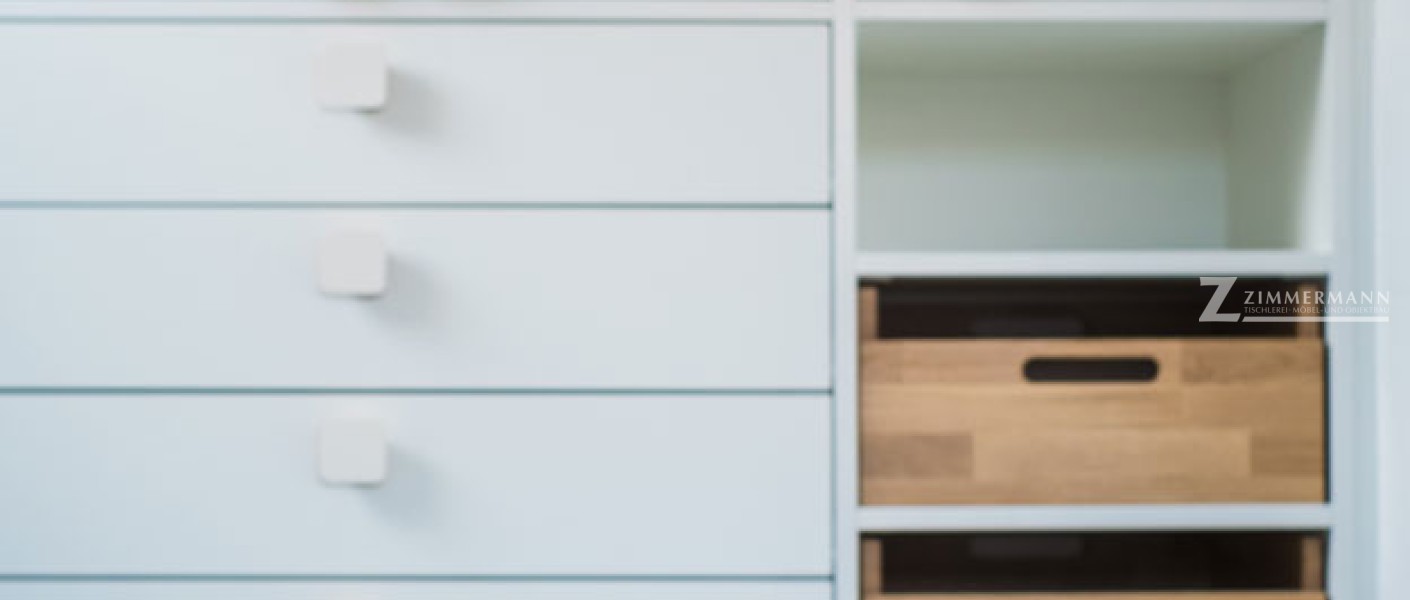 tischlerei-zimmermann-kinderzimmerschrank-holz-schubladen-1