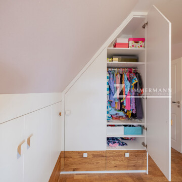 tischlerei-zimmermann-wandschrank-holz-eiche-weißmatt-griffe-23