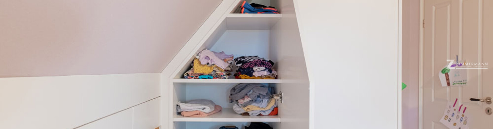 tischlerei-zimmermann-wandschrank-holz-eiche-weißmatt-griffe-24